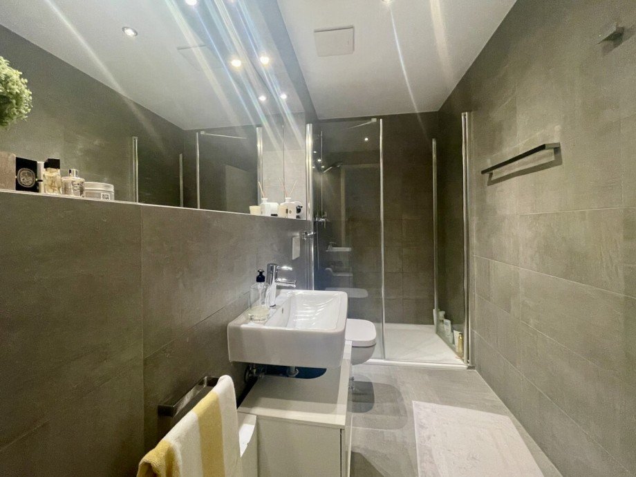 Duschbad Souterrainwohnung D�sseldorf