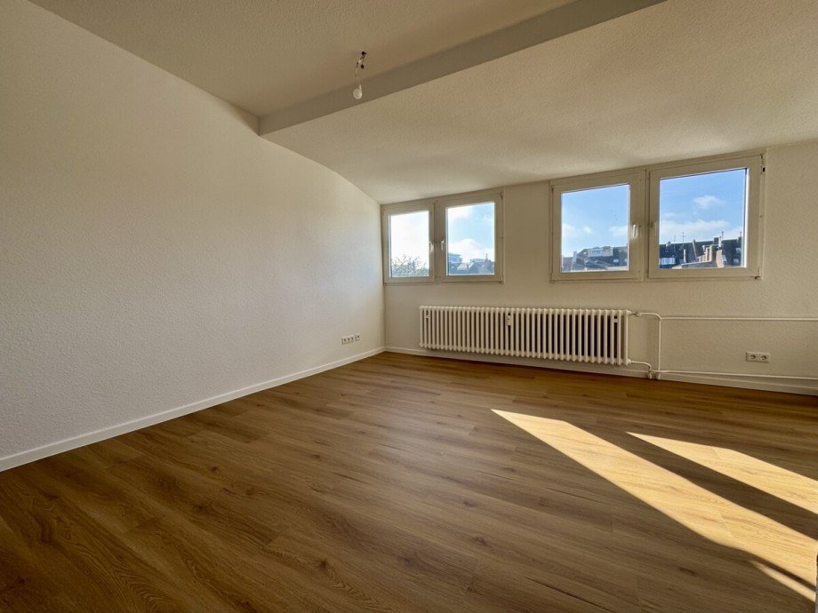 Wohnen Dachgeschosswohnung D�sseldorf