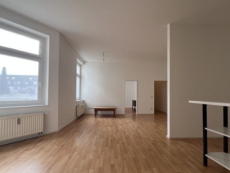 Wohnbereich D�sseldorf - Heerdt Etagenwohnung Offen geschnittene 2- Zimmerwohnung im Altbau!
