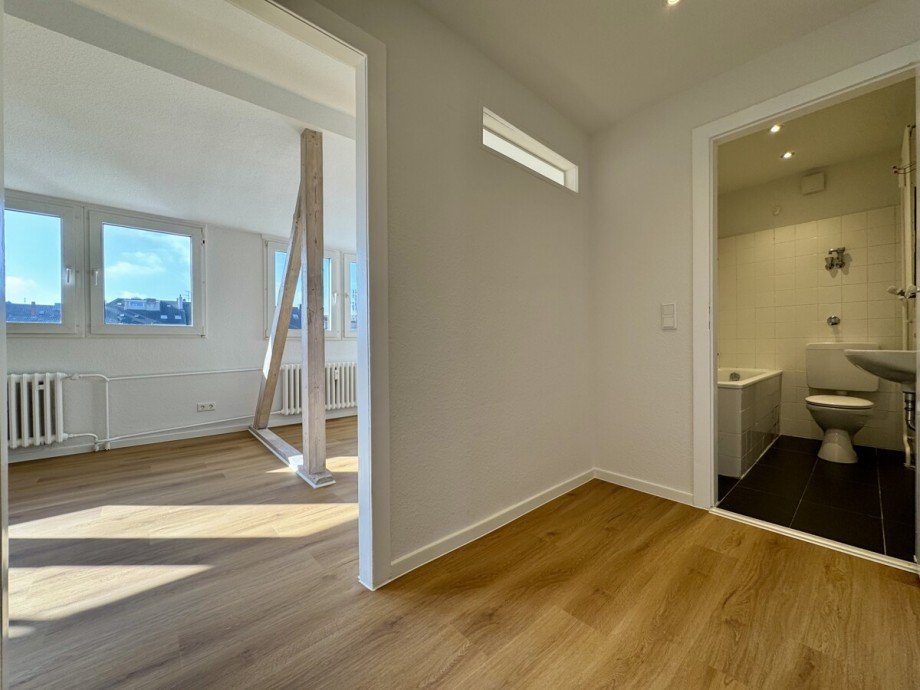 Diele Dachgeschosswohnung D�sseldorf