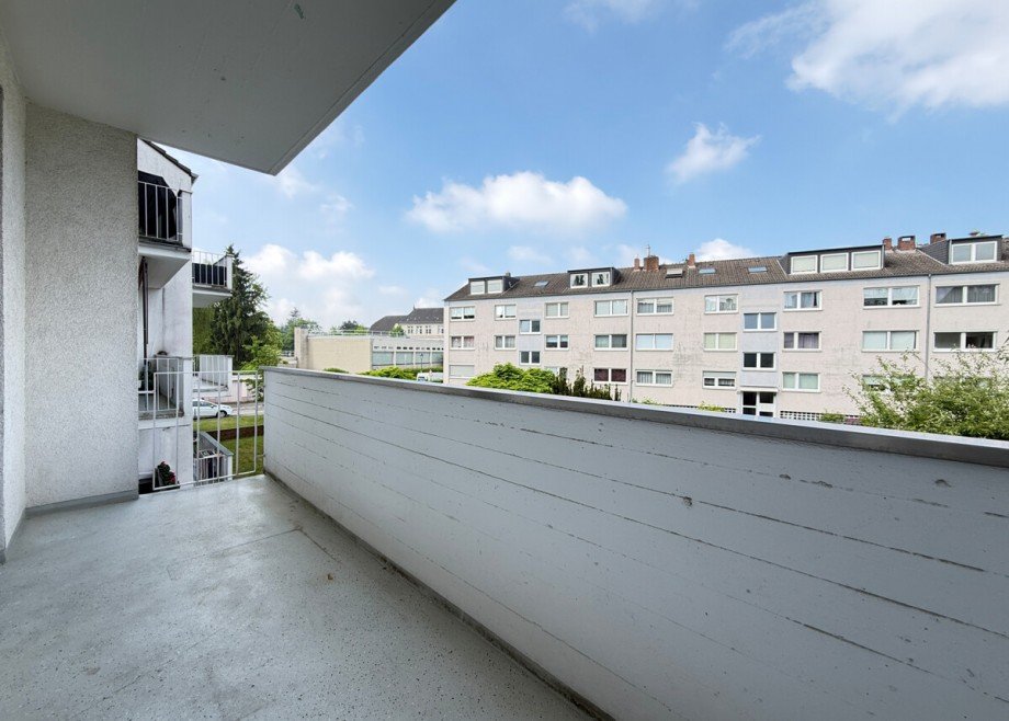 Balkon (Wohnen, Schlafen) Etagenwohnung D�sseldorf