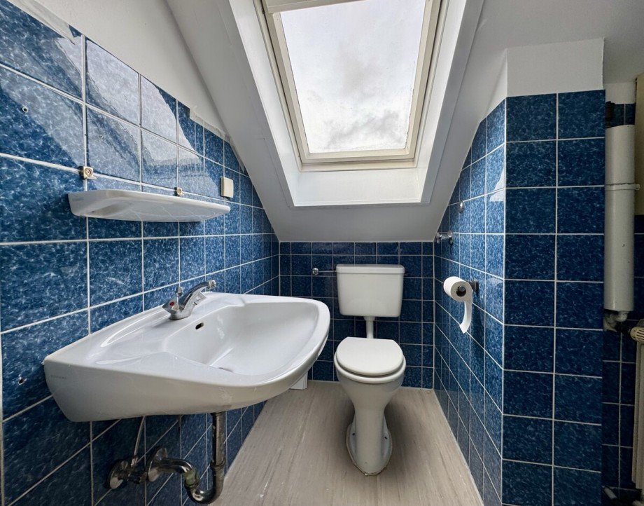 Bad DG Dachgeschosswohnung D�sseldorf