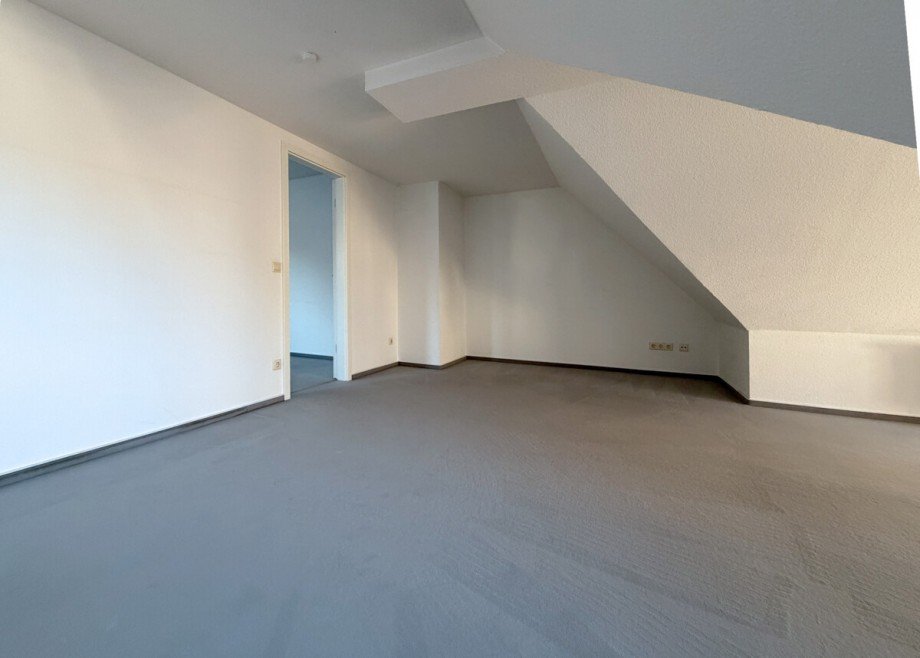 4.OG - Galerie Maisonettewohnung D�sseldorf