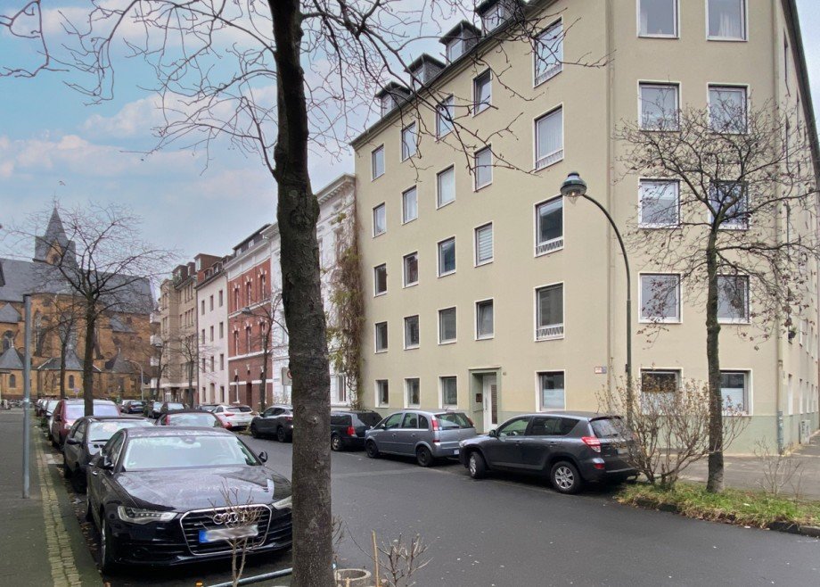 Lage Dachgeschosswohnung D�sseldorf