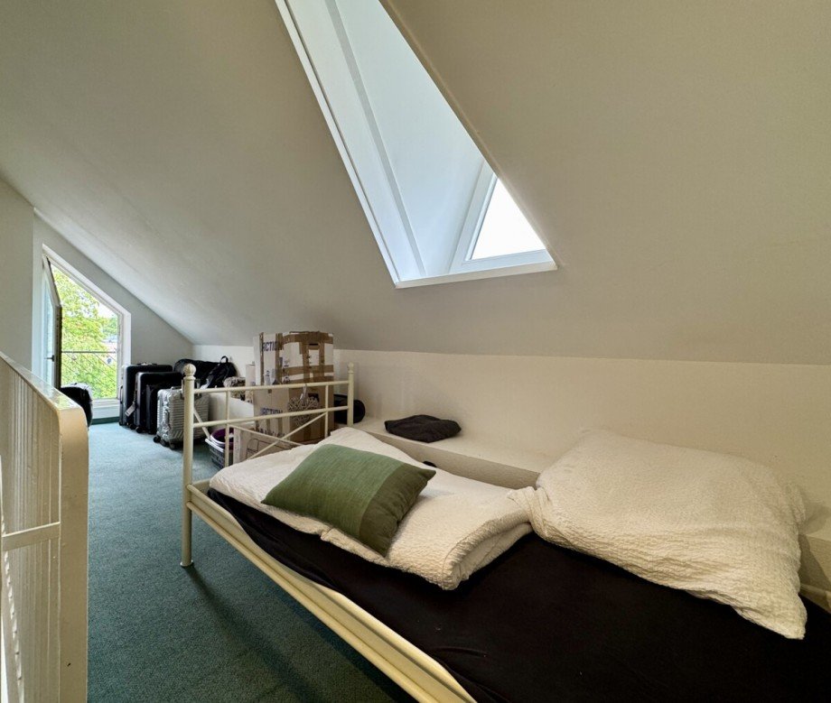 Dachboden Maisonettewohnung D�sseldorf