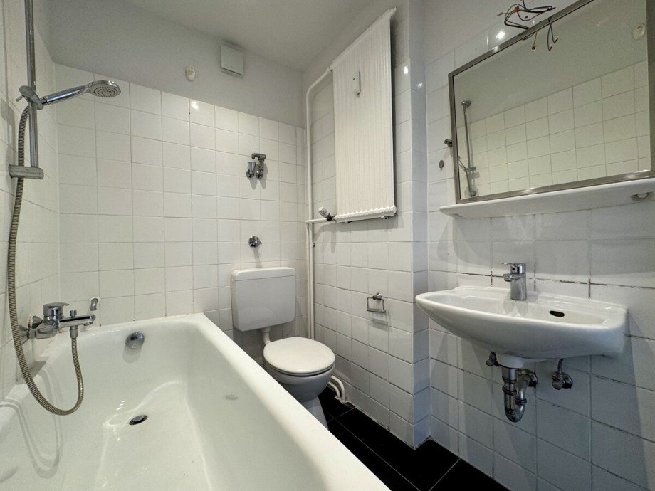 Bad Dachgeschosswohnung D�sseldorf