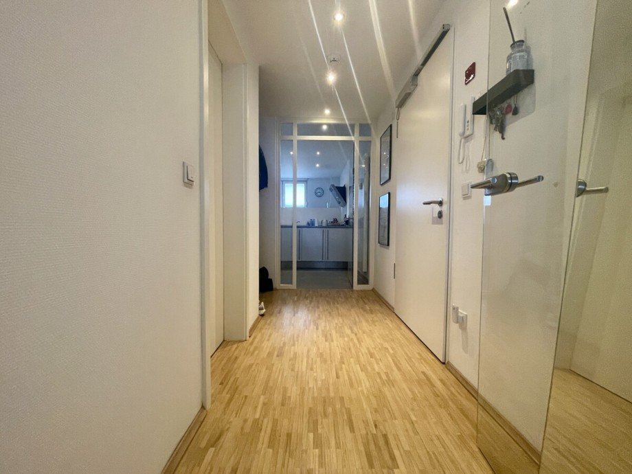 Diele Souterrainwohnung D�sseldorf