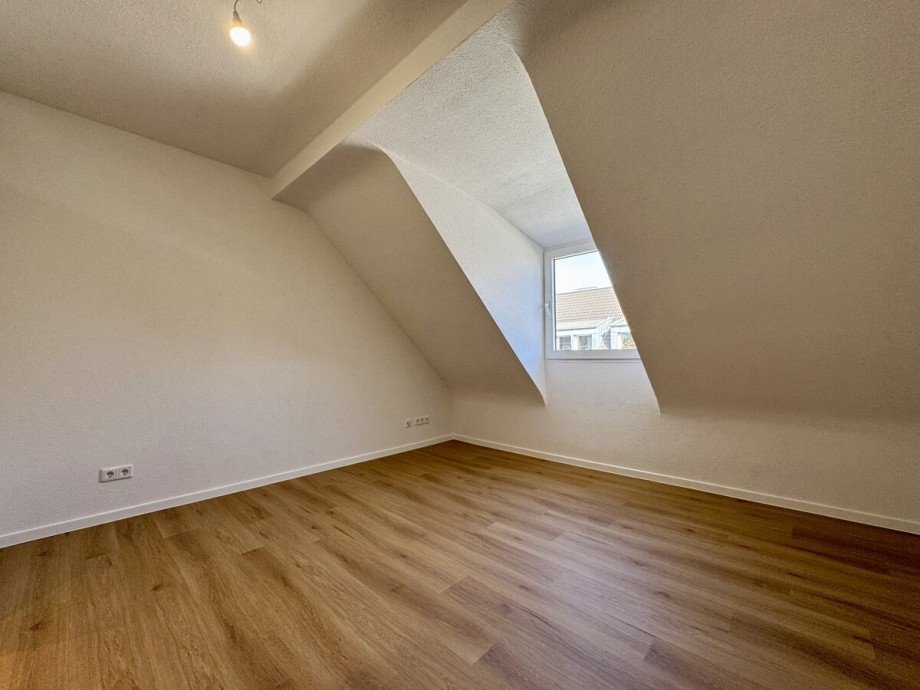 Zimmer 2 Dachgeschosswohnung D�sseldorf