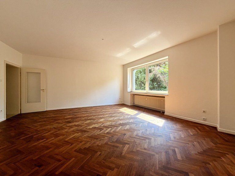 Wohnzimmer D�sseldorf - D�sseltal Erdgeschosswohnung 3 Zimmer Altbau mit Balkon in D�sseltal!