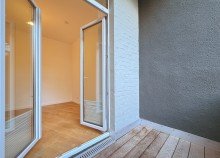 Balkon Stilvoll wohnen, sofort genie�en - ein Altbau, der �sthetik und Wohnqualit�t vereint!
