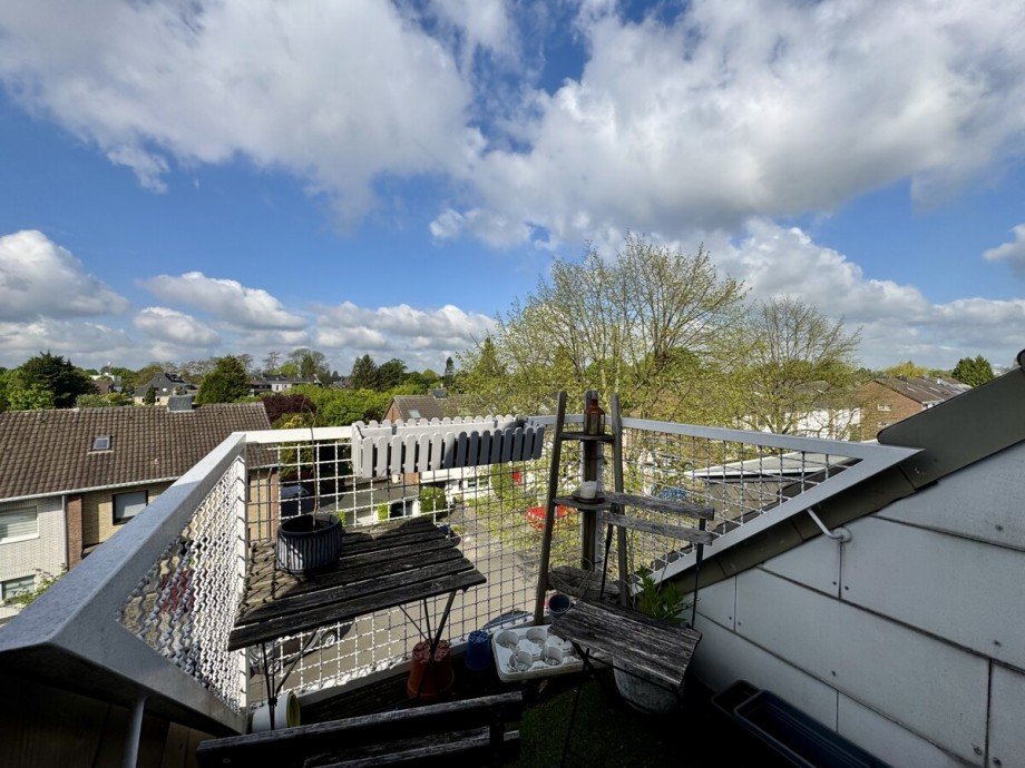 Balkon 1 Dachgeschosswohnung D�sseldorf